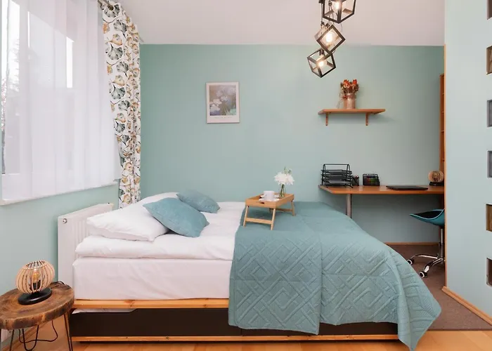 Subtle And Cosy Studio With Furnished Balcony In Gdansk By Noclegi Renters