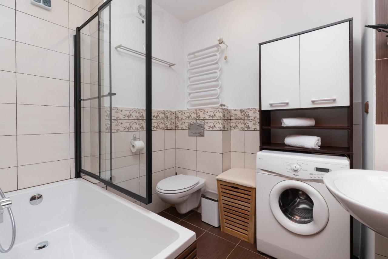 Subtle And Cosy With Furnished Balcony In By Renters * Danzig